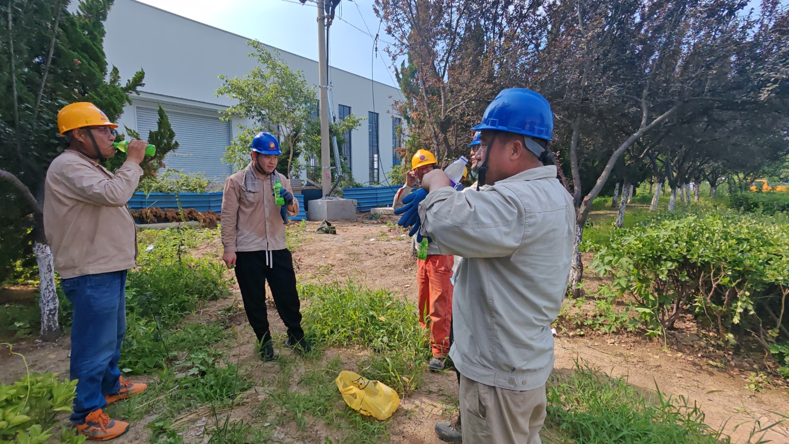 68D50586F13EAAAAE7B100CCCEC6588B